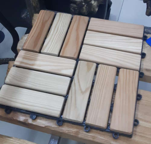 Паркет модульный 300*300 мм Лиственница