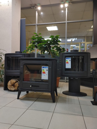 Печь-камин FireBird Puma 9кВт с опорой (на ноге)